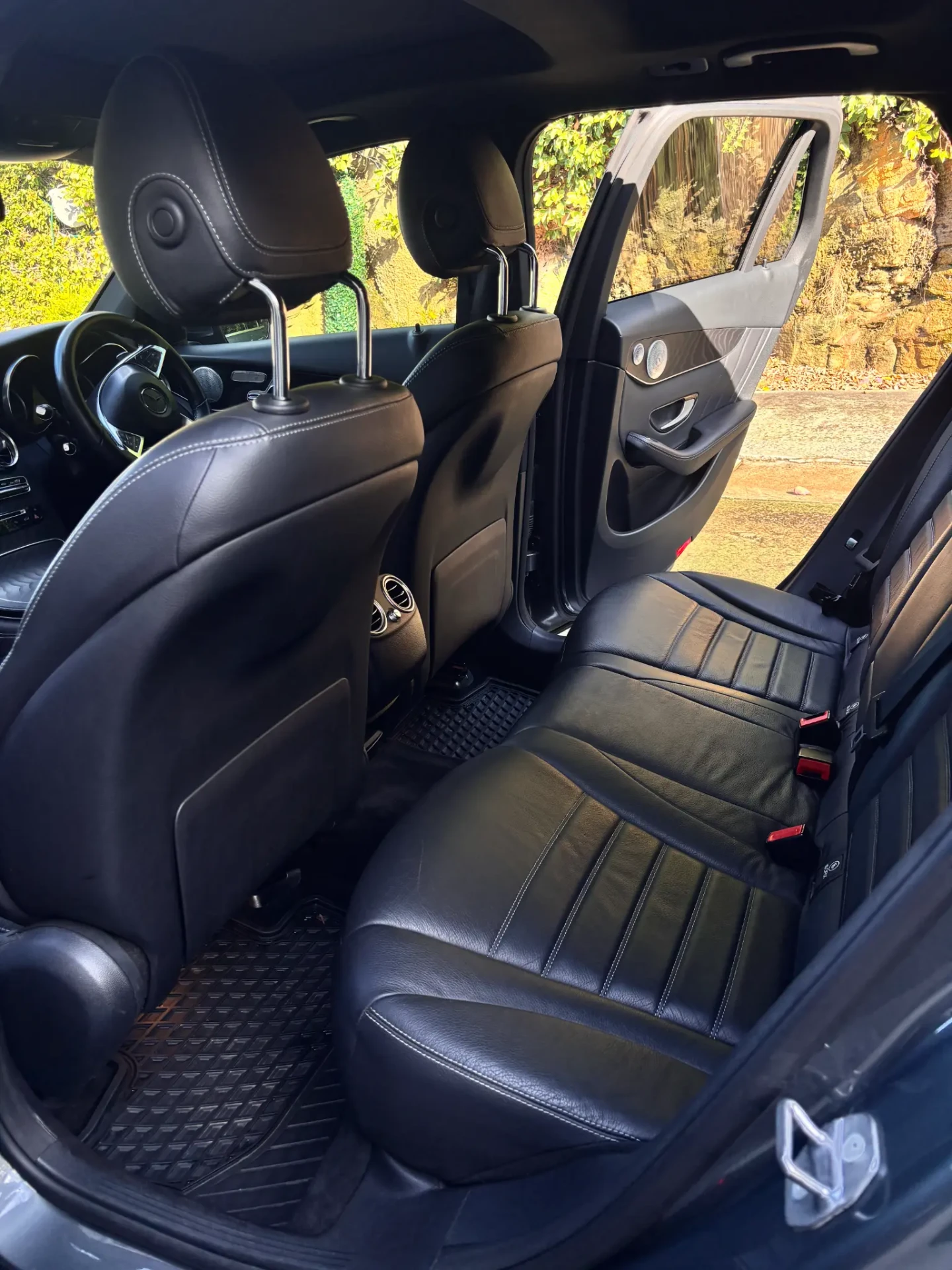 Rear seats after interior detailing